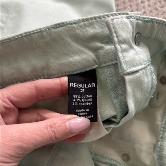 The Limited - Skinny Ankle 678- Size 2R - Picture 4 of 4